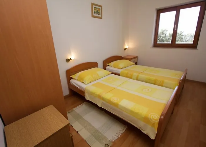 Elia 3* ماندري