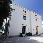 Elia 3*