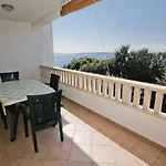 Elia 3*