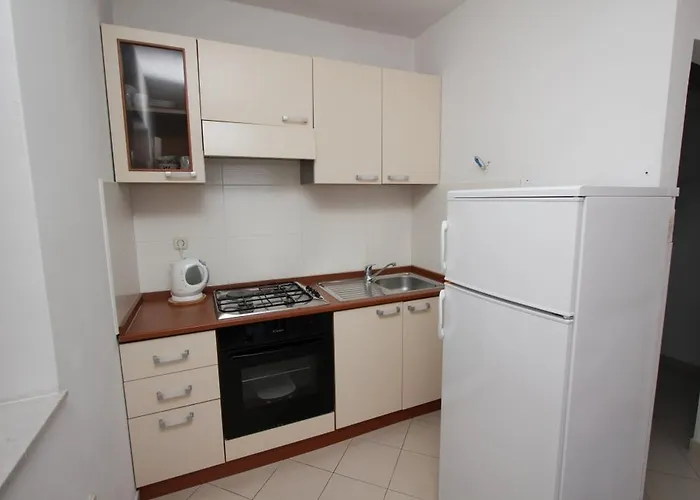 Gostinjska kuća Elia 3*